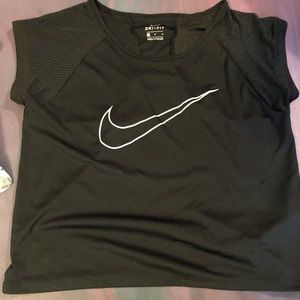 Nike Crop workout top